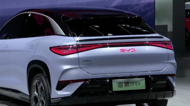 定位中型轿跑SUV 比亚迪海狮07 EV首发亮相：预计20-26万元