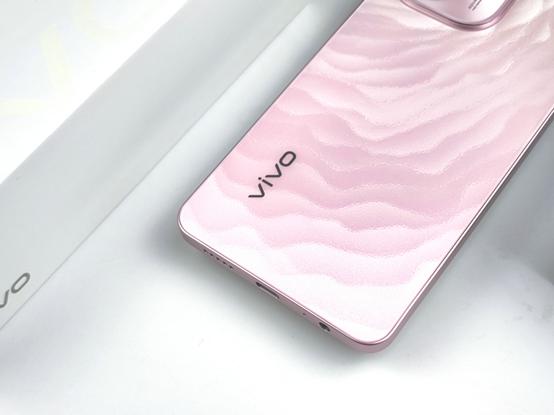 vivo Y100i评测：最划算的12GB+512GB大运存大存储手机