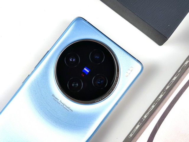 vivo X100评测：核心规格毫不缩水 妥妥最强标准版旗舰