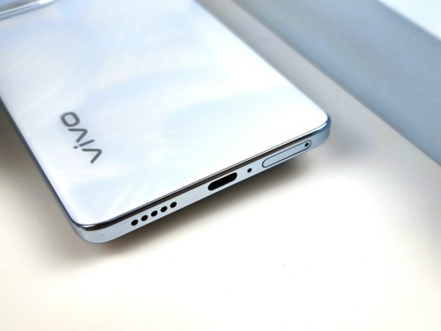 vivo S18评测：传承东方美学 打造轻薄旗舰新体验