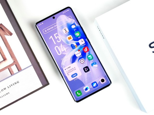 vivo S18评测：传承东方美学 打造轻薄旗舰新体验