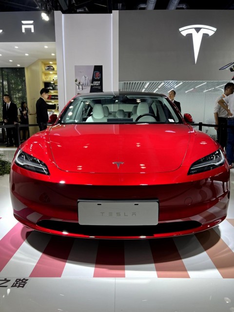 全球首秀！特斯拉Model 3焕新版服贸会现场实拍