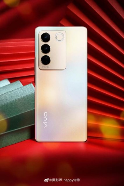 vivo S16系列陪您提前「玉」见金兔，新春美图喜庆氛围直线拉满