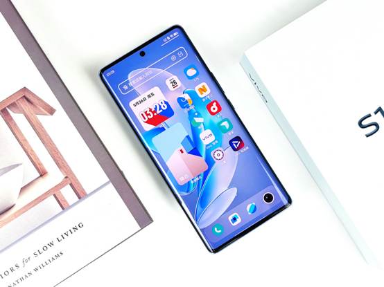 vivo S17 Pro评测：行业首创的智慧柔光 走出人像拍摄新赛道